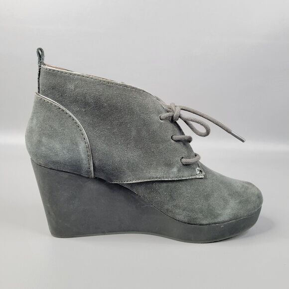 Tommy Bahama Kaja Wedge Suede Ankle Booties Lace Up Boots Grey Size Women's 7B - Picture 3 of 16